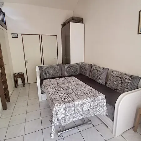 בית נופש Bois De Jade N100 ארגלס-סור-מר